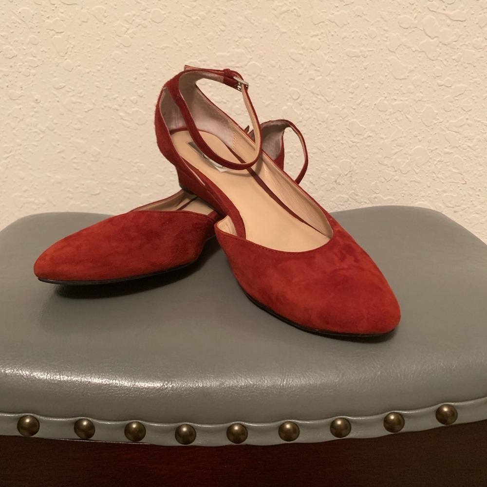 Suede Cranberry Kitten Wedges